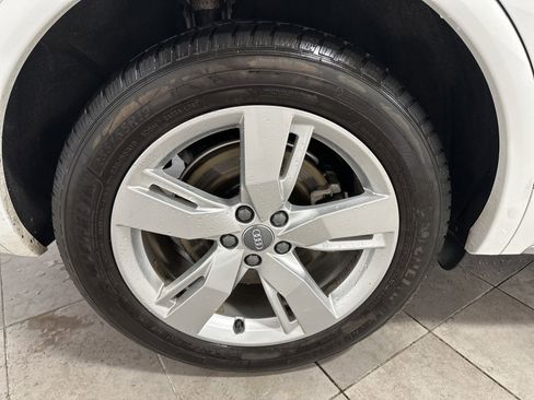 Used 2018 Audi Q5 2.0T Premium Plus image 12