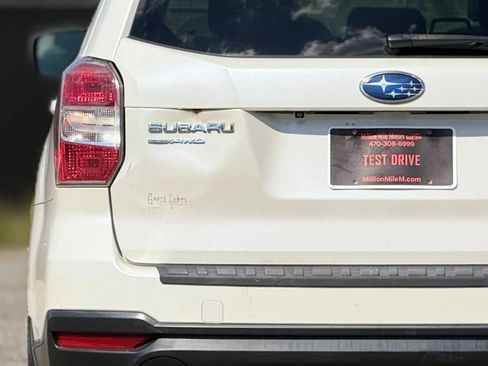 Used 2015 Subaru Forester 2.5i Premium w/ All-Weather Package AWD/4WD image 13