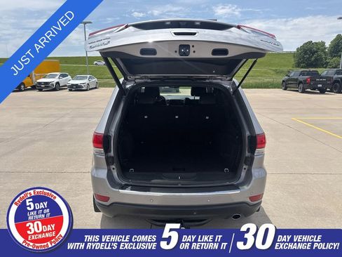 Used 2020 Jeep Grand Cherokee Limited AWD/4WD image 10