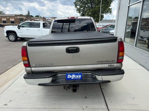 Used 2002 Chevrolet Silverado 1500 LS w/ Off-Road Pkg AWD/4WD image 4
