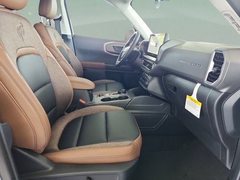 New 2026 Ford Bronco Sport Outer Banks w/ Outer Banks Tech Package+ AWD/4WD image 19