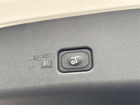 New 2026 Lincoln Nautilus Premier w/ Jet Appearance Package image 13