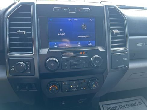 Used 2022 Ford F250 XLT w/ FX4 Off-Road Package image 16