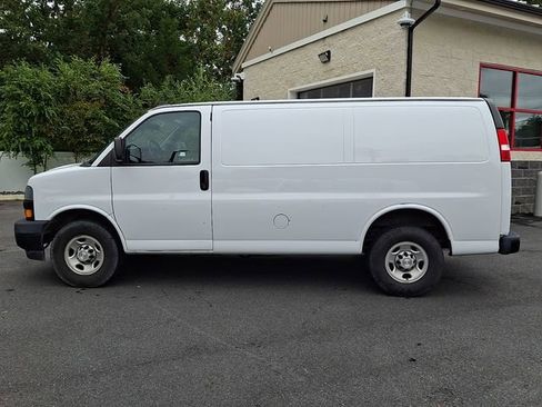 Used 2020 Chevrolet Express 2500 Work Van w/ Driver Convenience Package image 9
