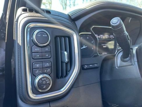 Used 2021 GMC Sierra 2500 Denali w/ Denali Black Diamond Edition image 12