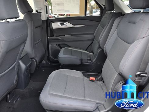 New 2026 Ford Explorer Active RWD image 11