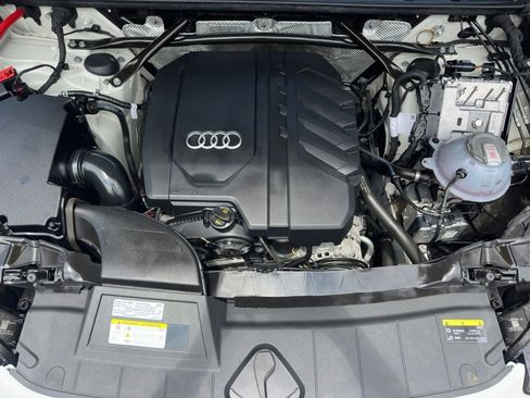 Used 2023 Audi Q5 2.0T Premium w/ Convenience Package AWD/4WD image 8