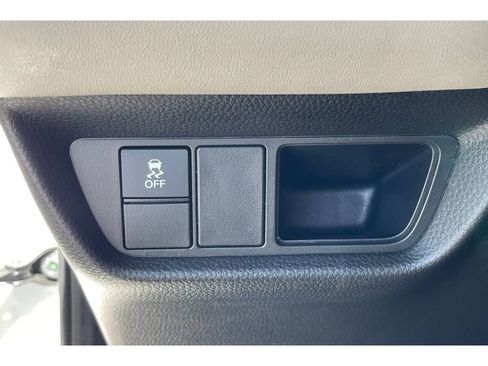 Certified 2024 Honda HR-V LX image 38