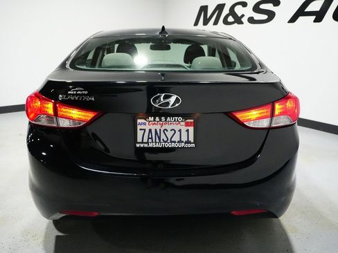 Used 2013 Hyundai Elantra GLS w/ Preferred Pkg image 20