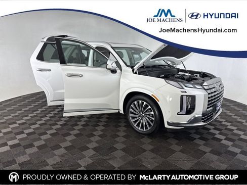 Used 2025 Hyundai Palisade Calligraphy image 14