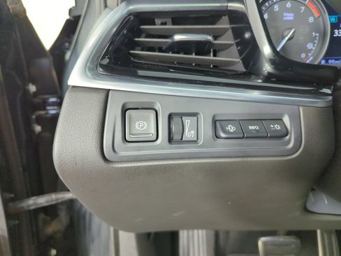 Used 2024 Cadillac XT6 Sport w/ Technology Package AWD/4WD image 19