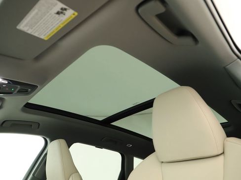 New 2025 Audi Q6 e-tron Premium Plus image 25