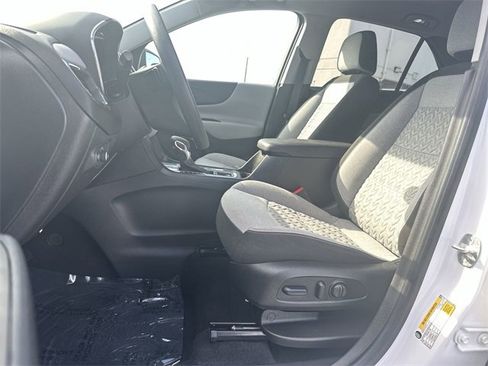 Used 2023 Chevrolet Equinox LS w/ LS Convenience Package image 24