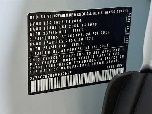 New 2026 Volkswagen Taos SEL image 31