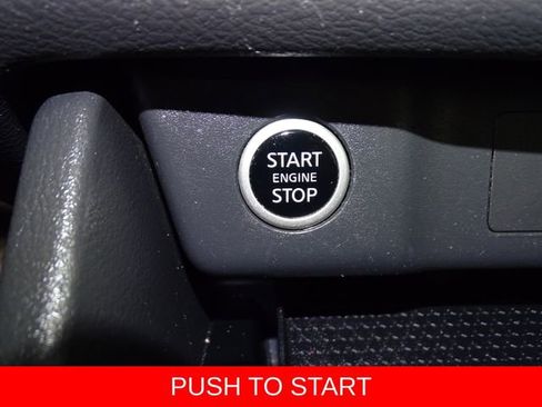 Used 2023 Nissan Rogue SV AWD/4WD image 9