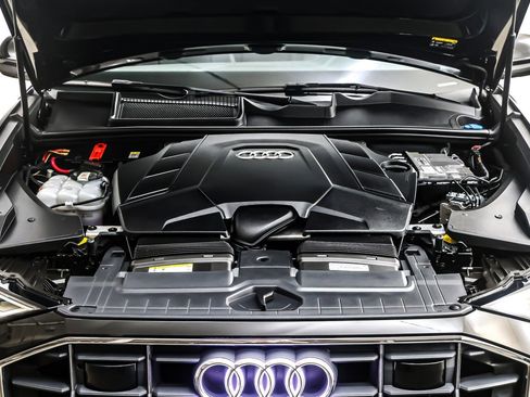 Used 2023 Audi Q8 Premium Plus w/ Premium Plus Package image 12