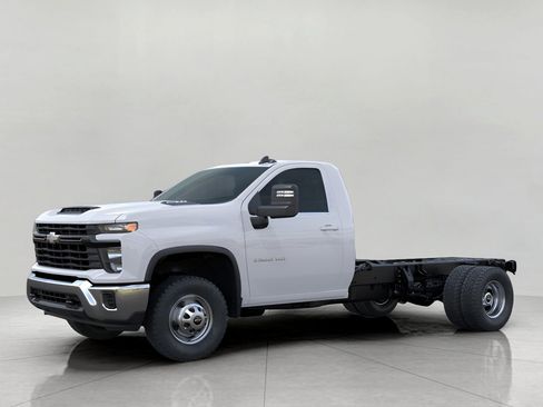 New 2025 Chevrolet Silverado 3500 W/T w/ WT Convenience Package image 2