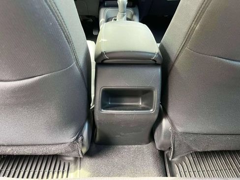 Used 2020 Toyota Corolla SE w/ SE Preferred Package FWD image 16