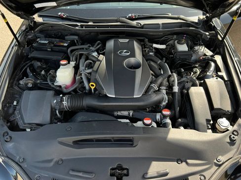 Used 2016 Lexus IS 200t w/ F Sport Package RWD image 32