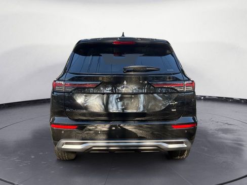 New 2026 Mitsubishi Outlander SE image 4