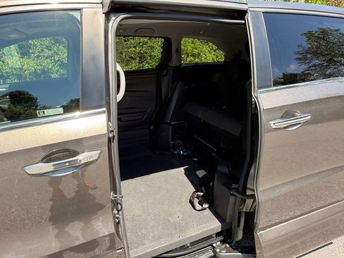 Used 2022 Honda Odyssey Touring image 16