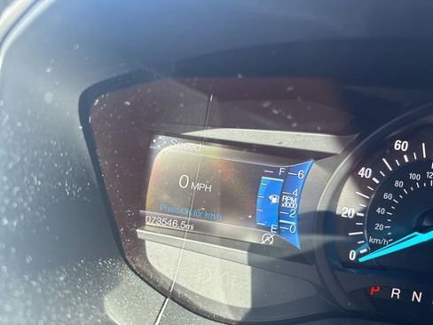 Used 2018 Ford Fusion SE w/ Fusion SE Technology Package image 4