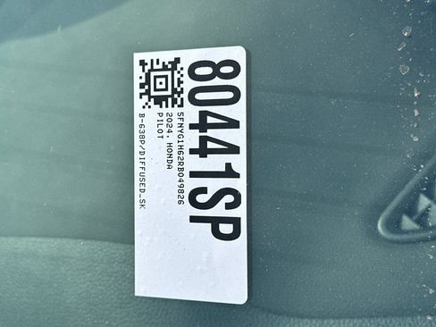 Used 2024 Honda Pilot TrailSport image 3