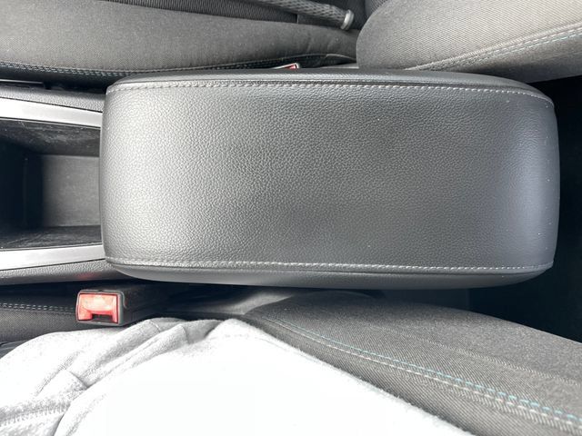 Used 2016 Chevrolet Cruze LT w/ Sun And Sound Package FWD image 17