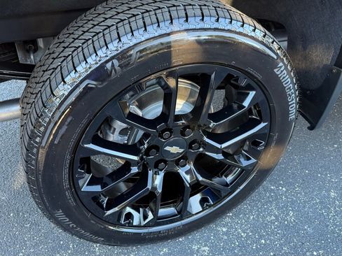 Used 2024 Chevrolet Silverado 1500 LTZ w/ LTZ Convenience Package II image 23