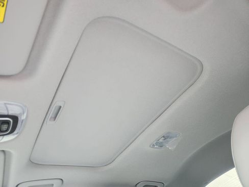 New 2026 Hyundai Elantra Limited FWD image 25