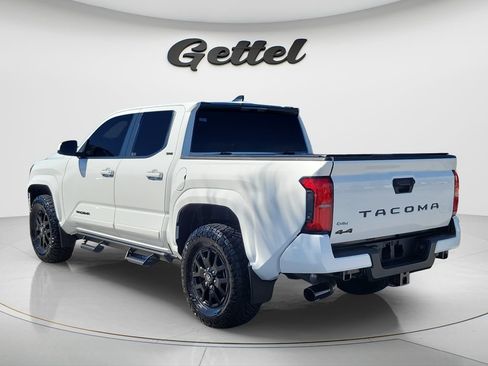Certified 2024 Toyota Tacoma SR5 AWD/4WD image 6