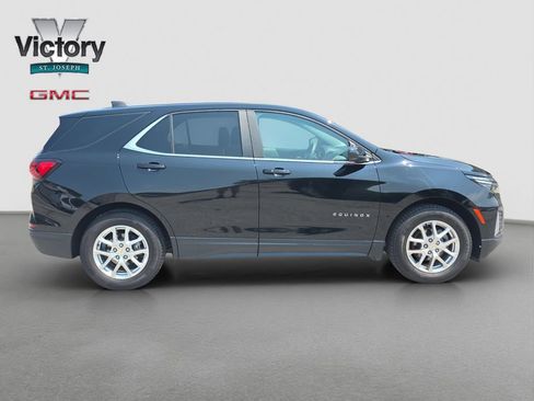 Used 2022 Chevrolet Equinox LT FWD image 19