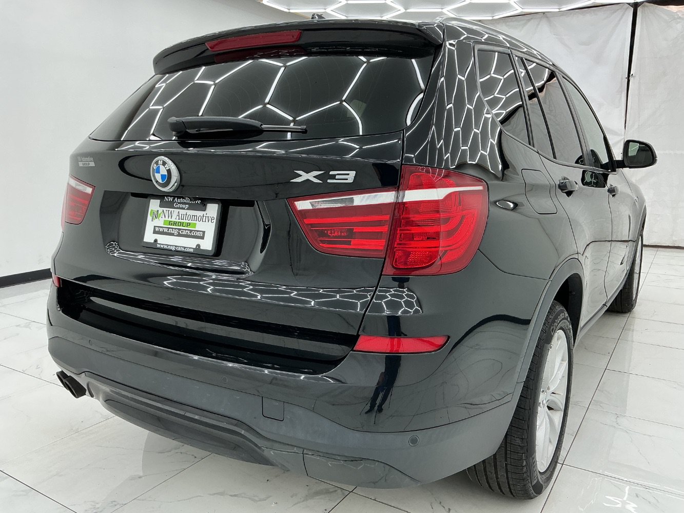 Used 2017 BMW X3 xDrive28i AWD/4WD image 8