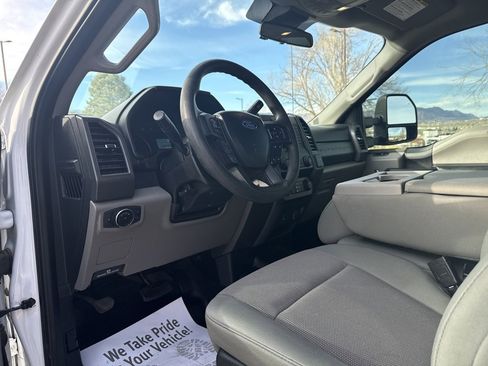 Used 2020 Ford F250 XL w/ Power Equipment Group image 12