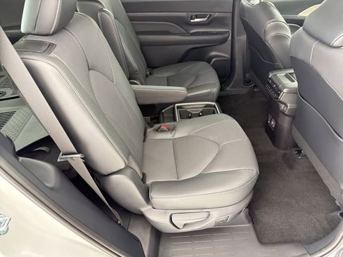 Used 2026 Toyota Grand Highlander Limited image 28