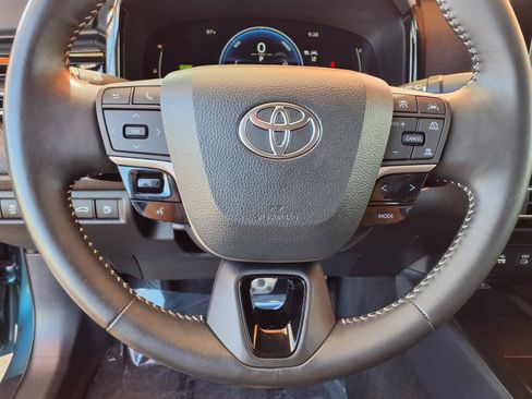 Certified 2025 Toyota Camry SE w/ Convenience Package FWD image 19