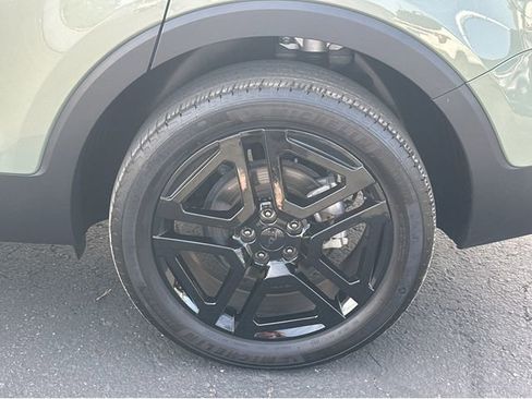Used 2025 Kia Telluride EX AWD/4WD image 40