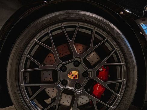 Used 2025 Porsche 911 GTS image 36