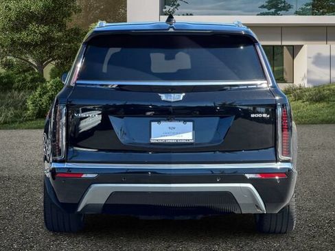 Certified 2026 Cadillac Vistiq Premium Luxury w/ LPO, Floor Liner Package AWD/4WD image 3