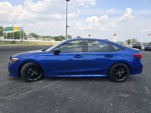 Used 2024 Honda Civic Sport image 12
