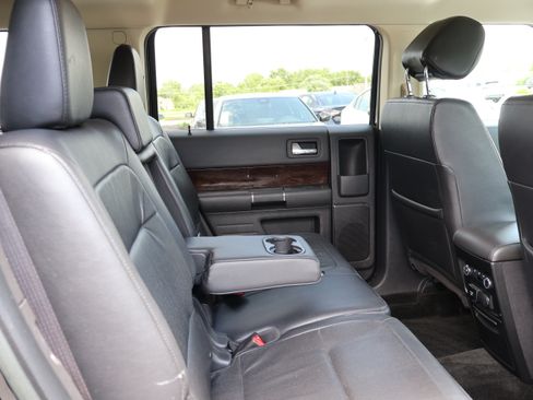 Used 2018 Ford Flex Limited AWD/4WD image 11