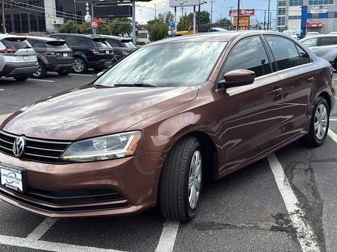Used 2017 Volkswagen Jetta S FWD image 7