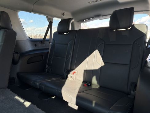 Used 2019 GMC Yukon XL SLT image 32