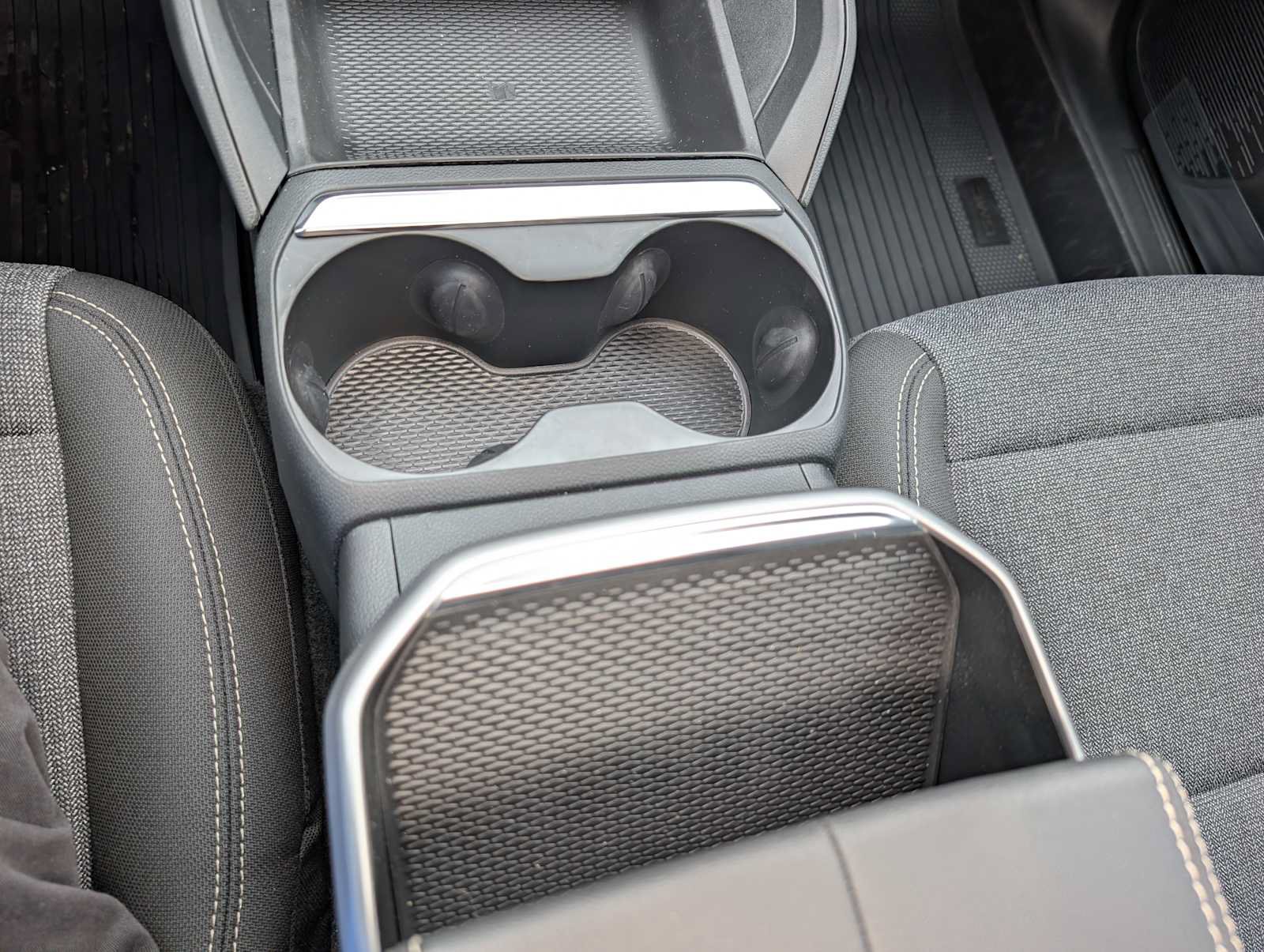 New 2027 GMC Terrain Elevation w/ LPO, Floor Liner Package AWD/4WD image 23