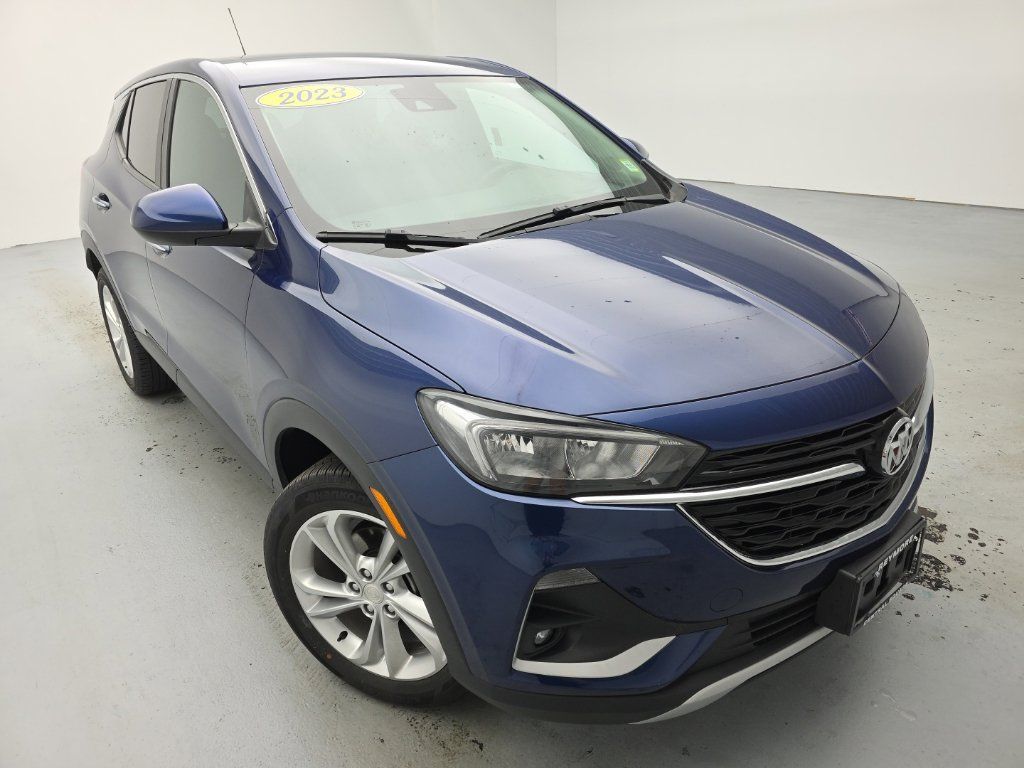 Used 2023 Buick Encore GX Preferred w/ Cold Weather Comfort Package AWD/4WD image 4