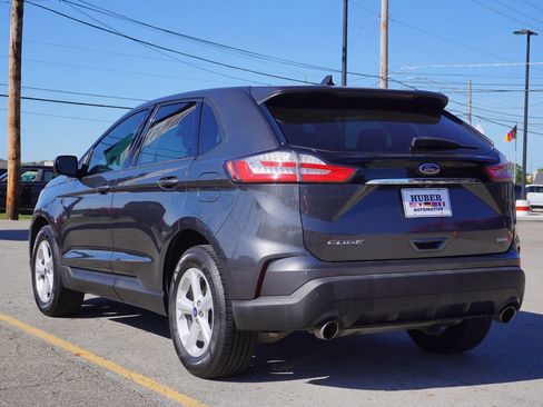 Used 2020 Ford Edge SE image 5