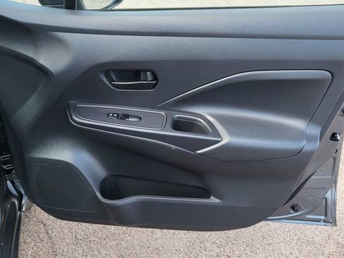 Used 2023 Nissan Versa S w/ Trunk Package FWD image 17