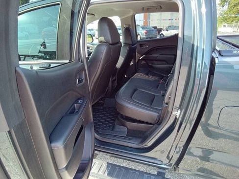 Used 2017 GMC Canyon SLT AWD/4WD image 11
