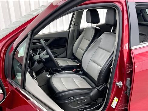 Used 2015 Buick Encore Leather image 8