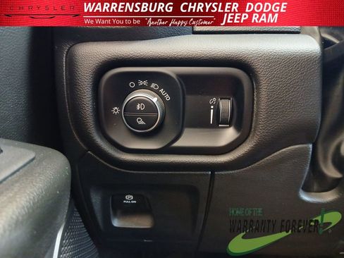 Used 2024 RAM 1500 Big Horn AWD/4WD image 31